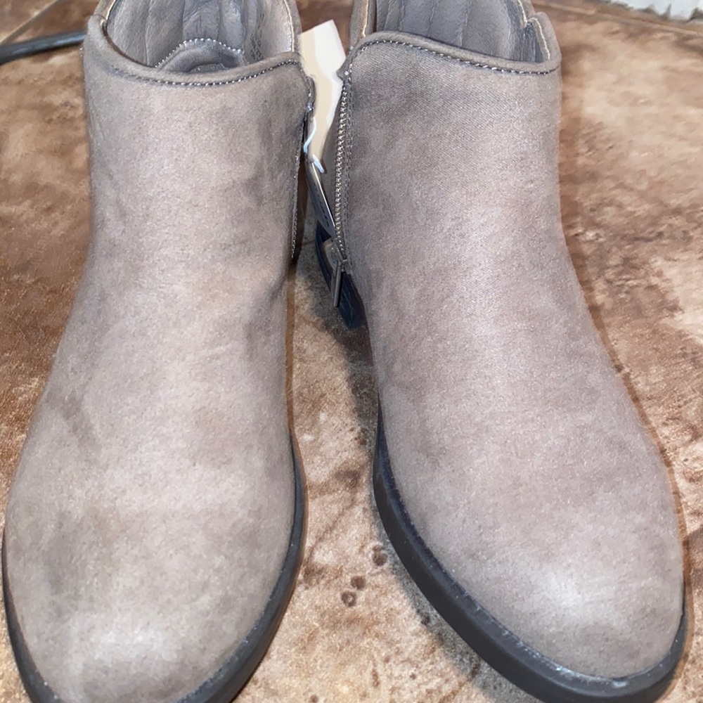 Ankle boots
